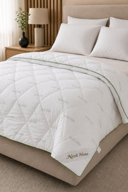 Aloe Vera Piped Quilt Single (155 x 215 cm)