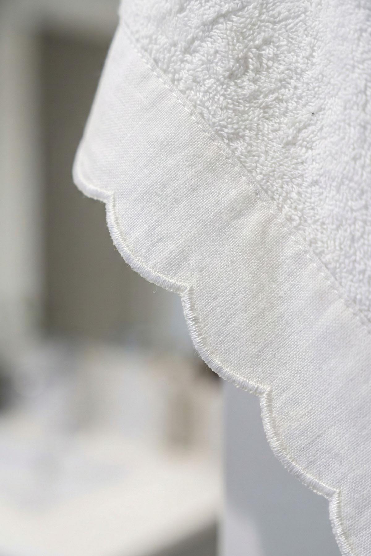 Elora Striped Embroidered Hand Towel (30 x 50 cm)