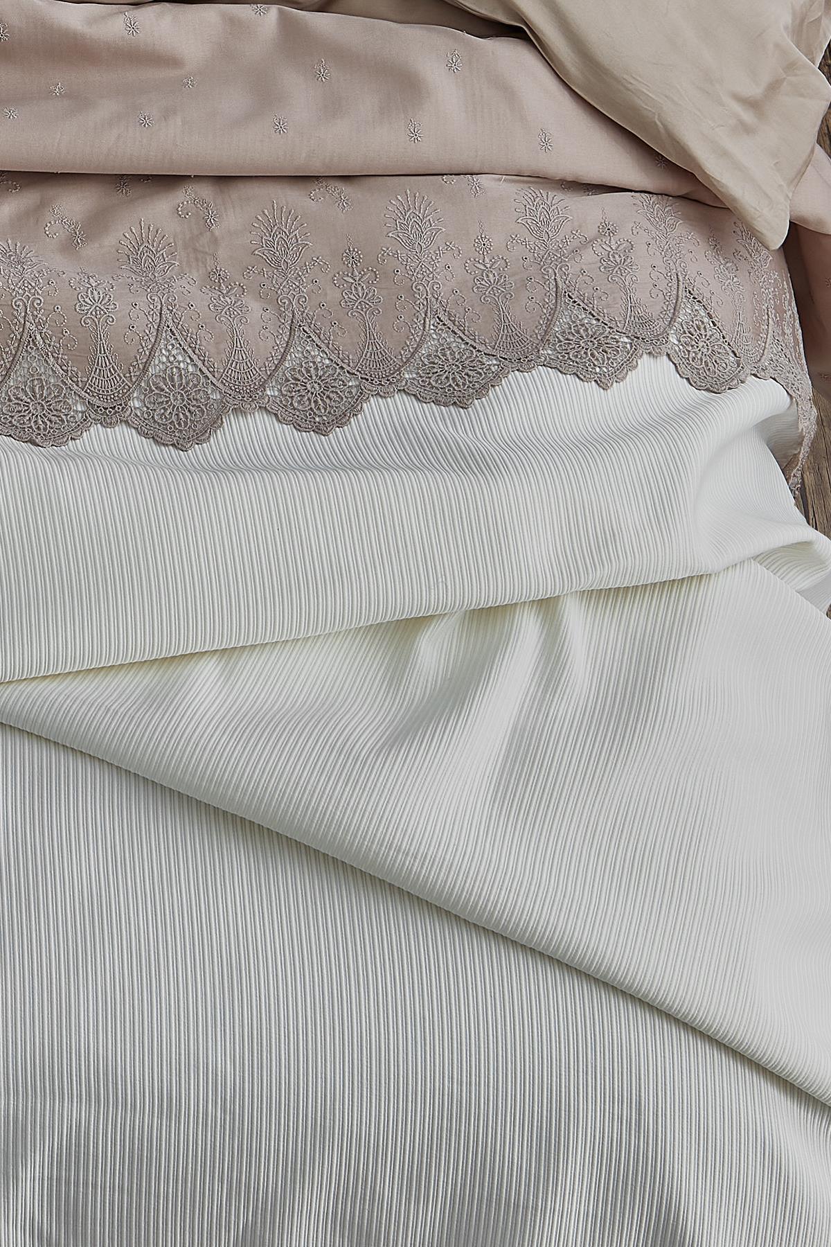 Emma Dantelli Süper King Size 7 Parça Nevresim + Pike Set - Nazik Home - Yuvama Değer!