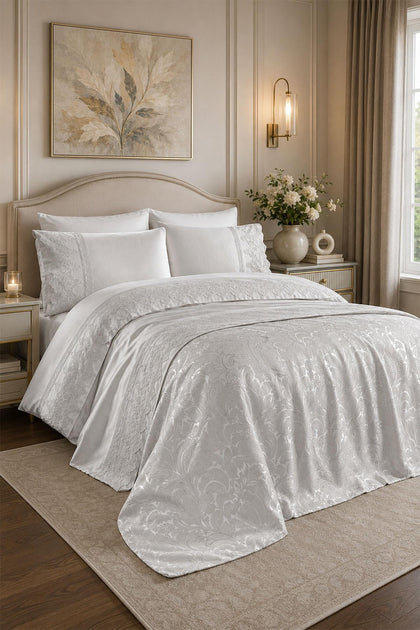 Marissa Guipure and Jacquard Cotton Satin Piqué Duvet Cover Set