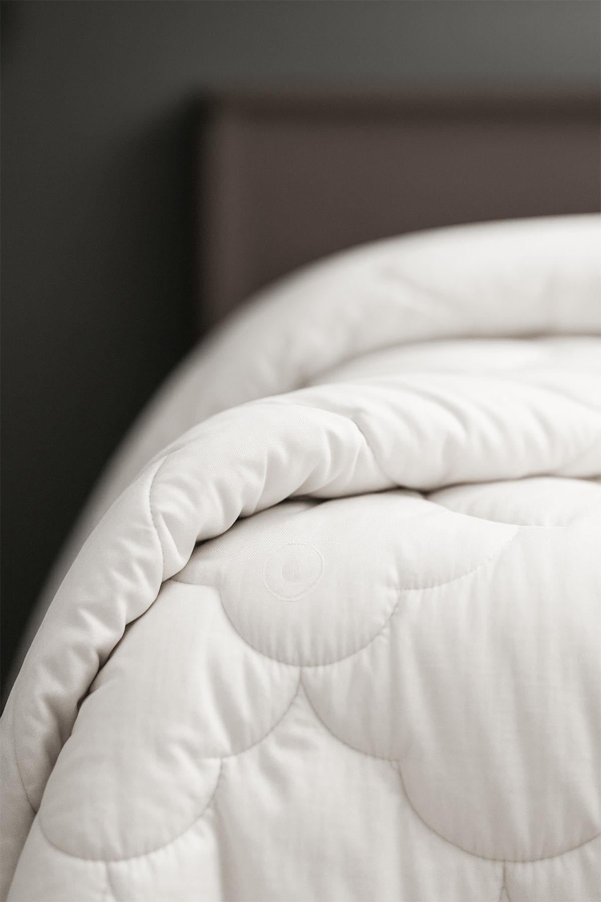 Cotton Quilt King Size (235 x 215 cm)
