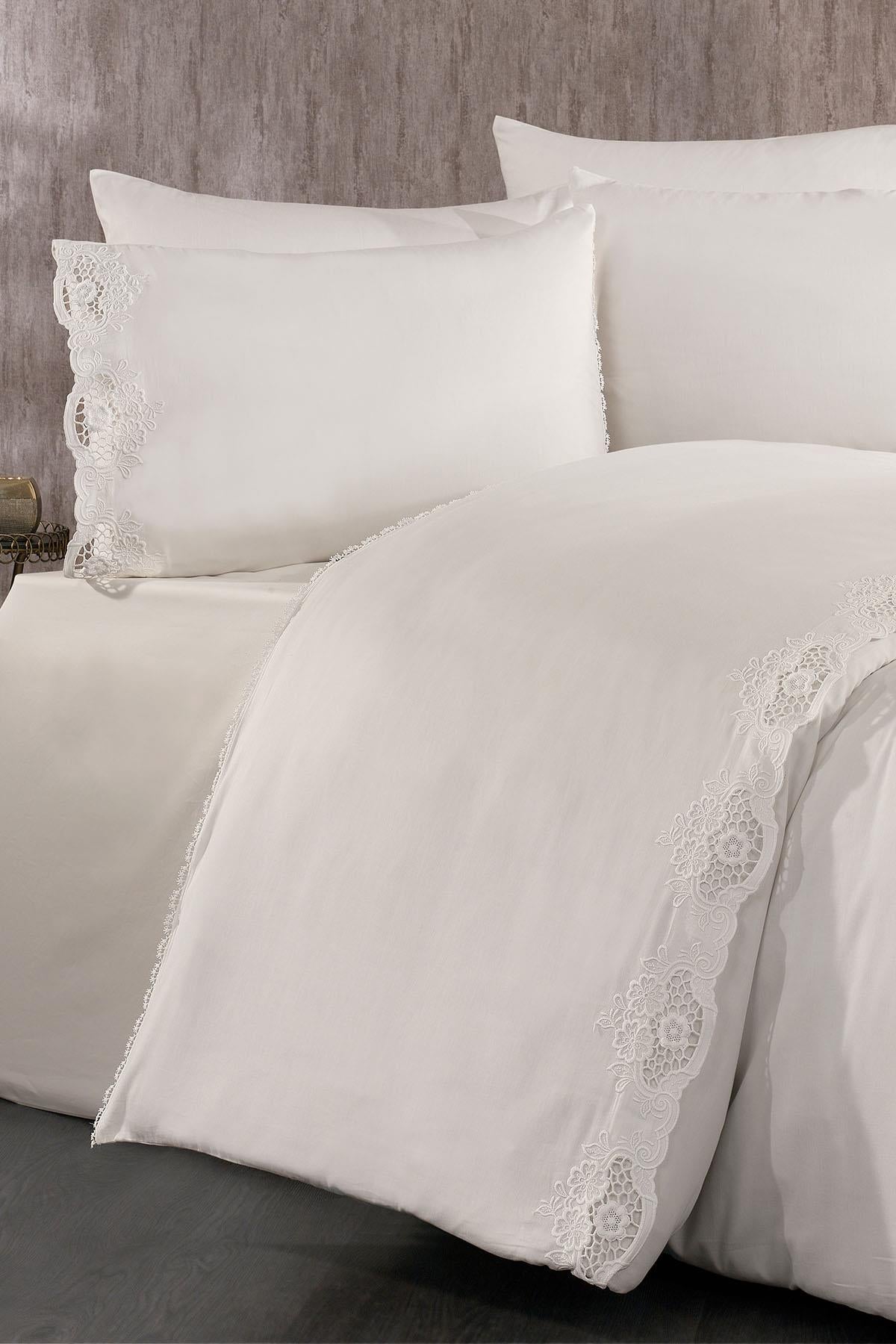 Puerta Floral Embroidered 100% Cotton King Size 6-Piece Duvet Cover Set