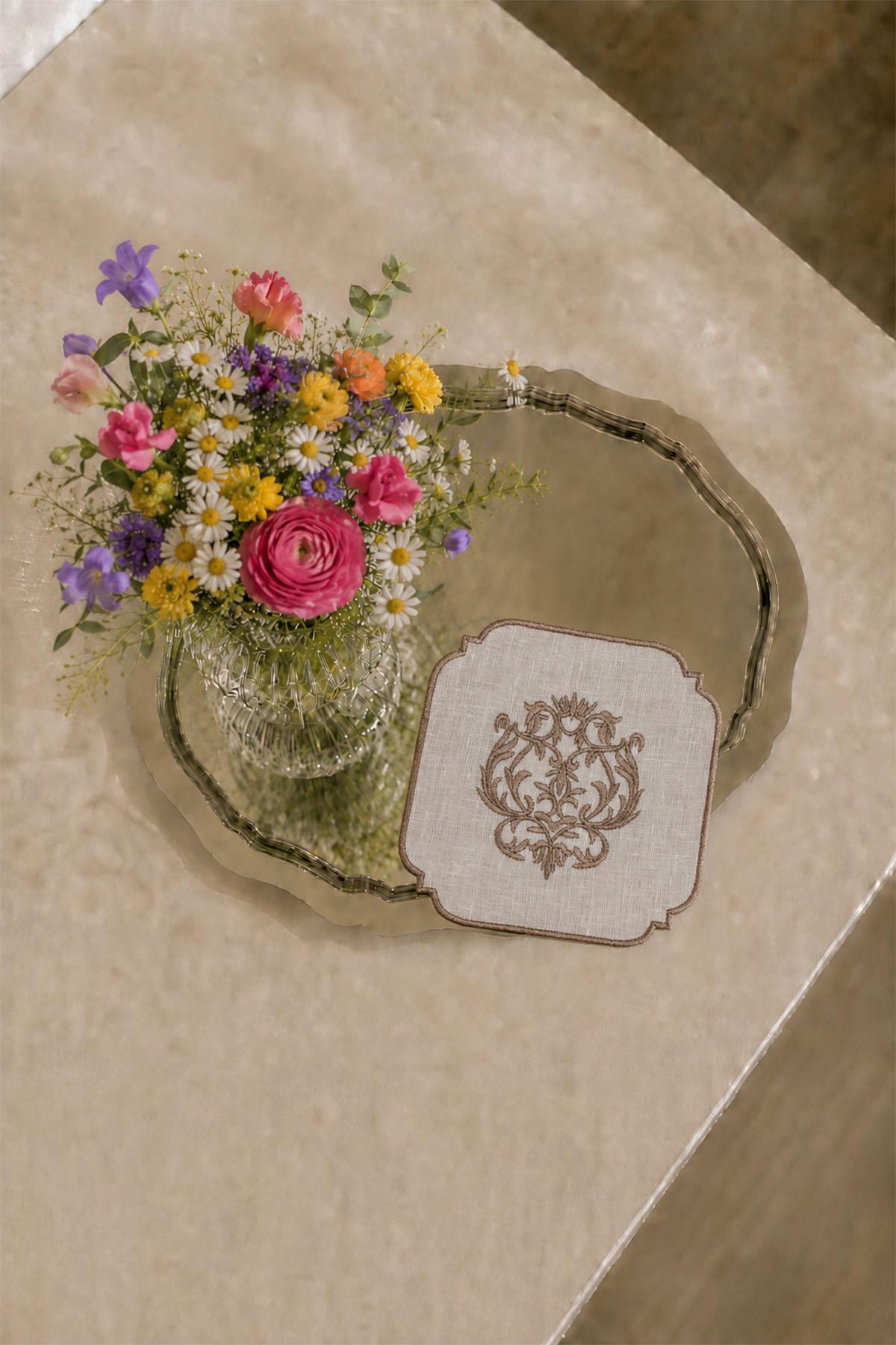 قاعدة أكواب باروك