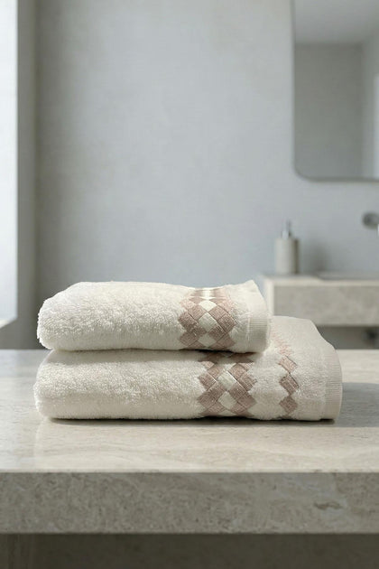 Benita Herringbone Embroidered Hand Towel (30 x 50 cm)