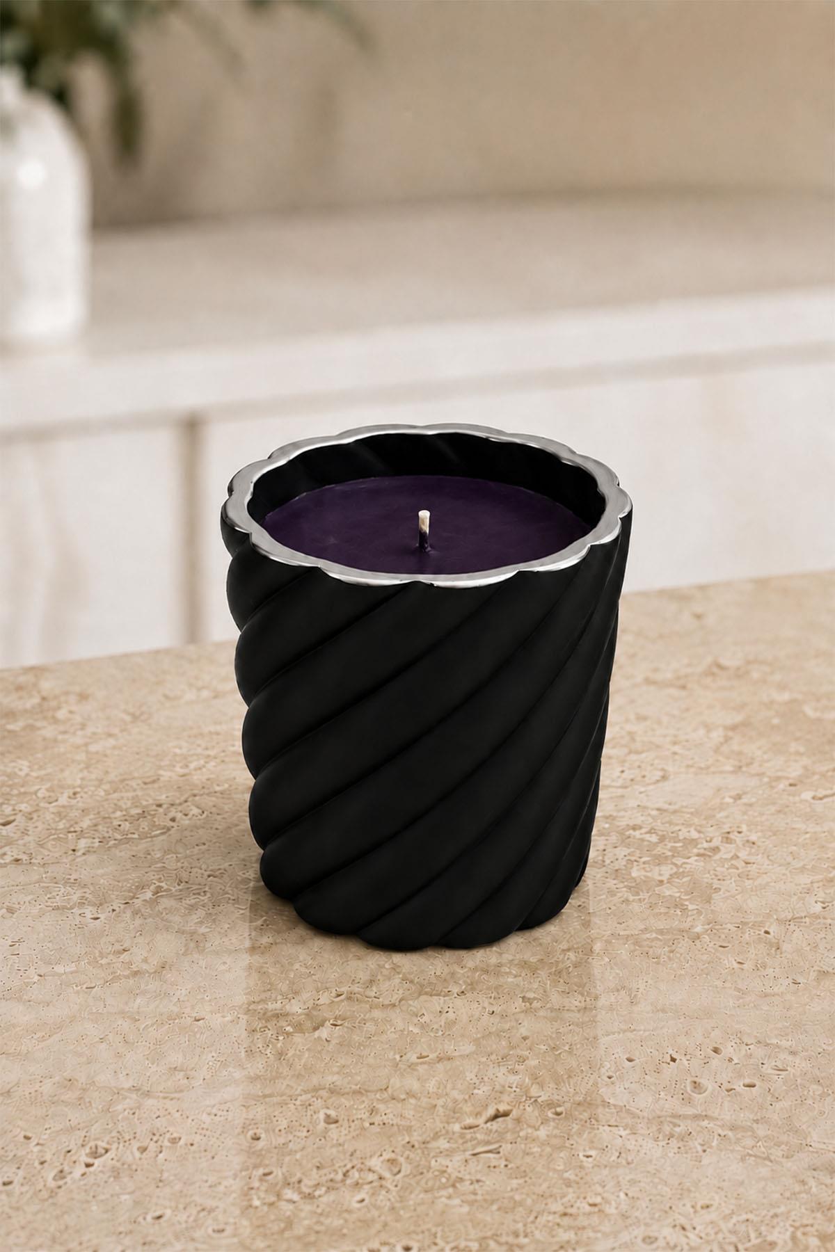 Devin Black-Silver Swirl Candle (10 cm)