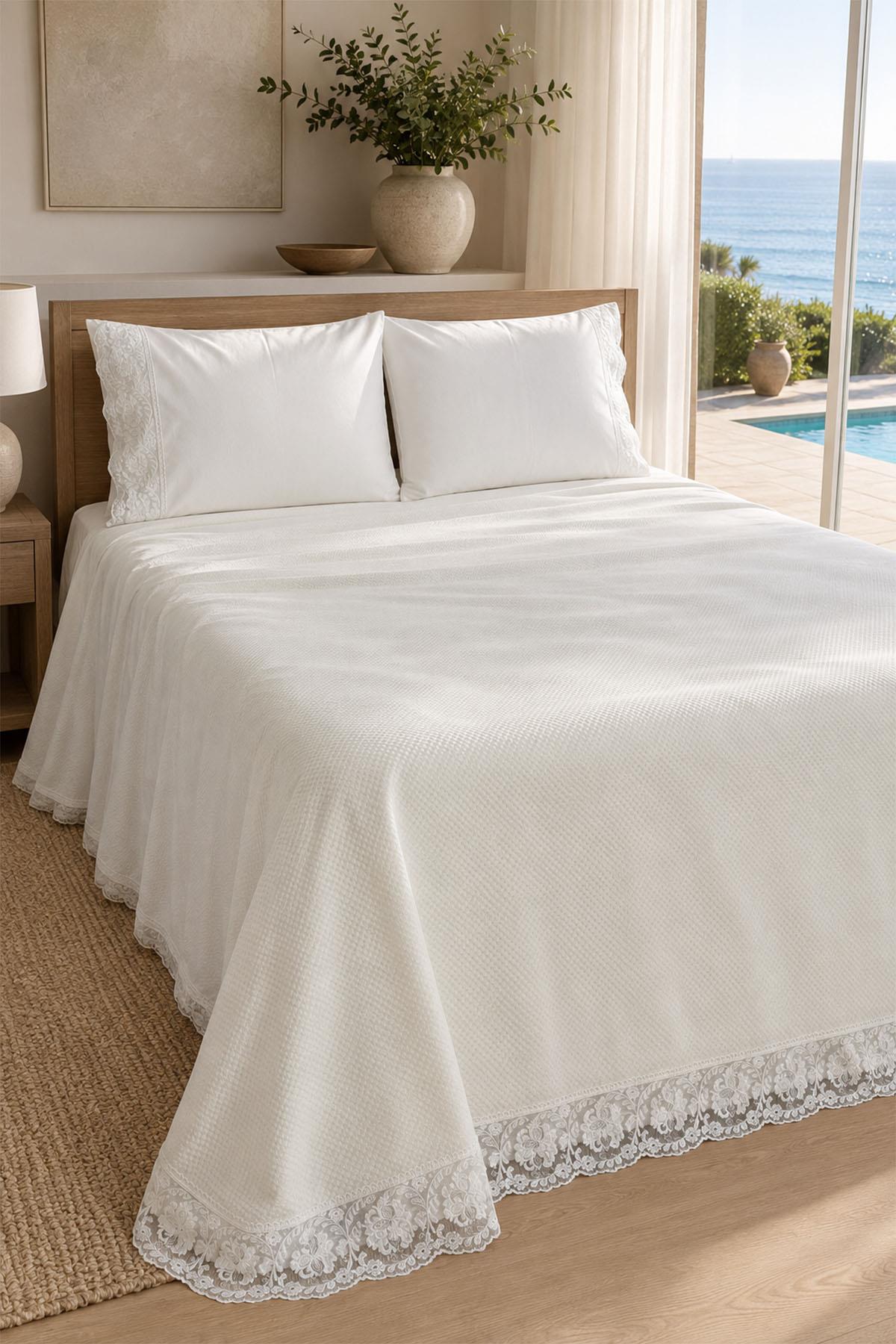 Dolce Lacey Double Duvet Cover Set, 4 Pieces