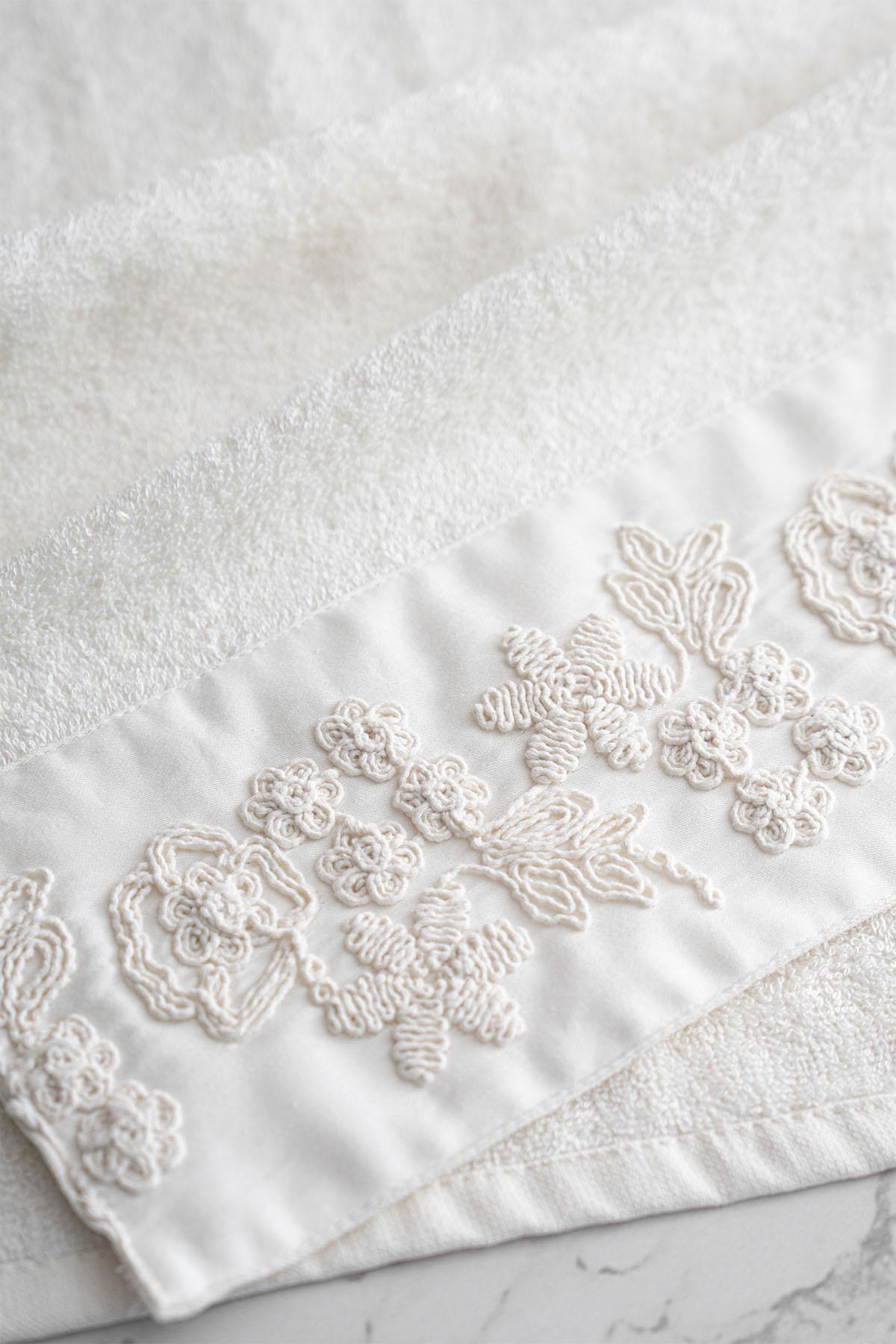 Madeira 3D Knitted Flower Embroidered Face Towel (50 x 90 cm)