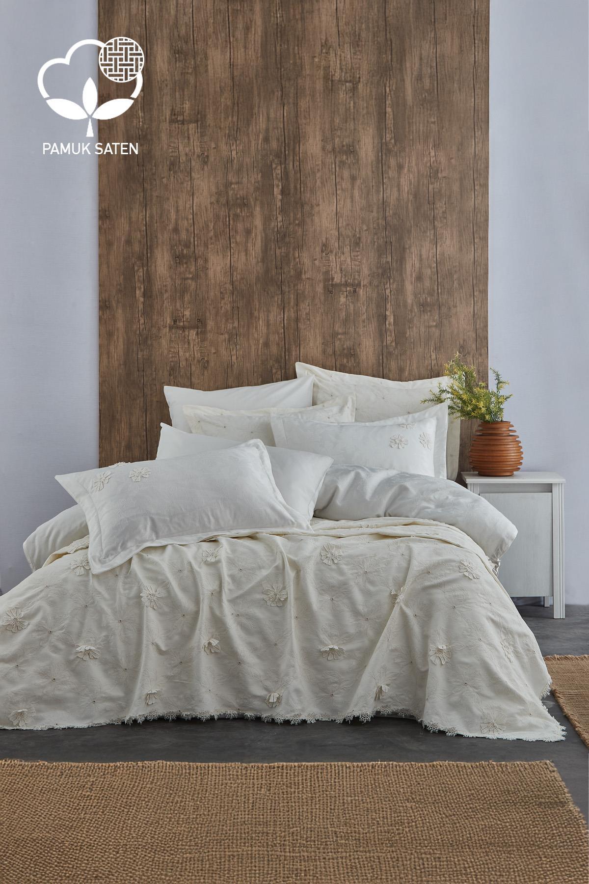 Nergiz Çiçek İşlemeli Süper King Size 9 Parça Nevresim + Pike Set - Nazik Home - Yuvama Değer!