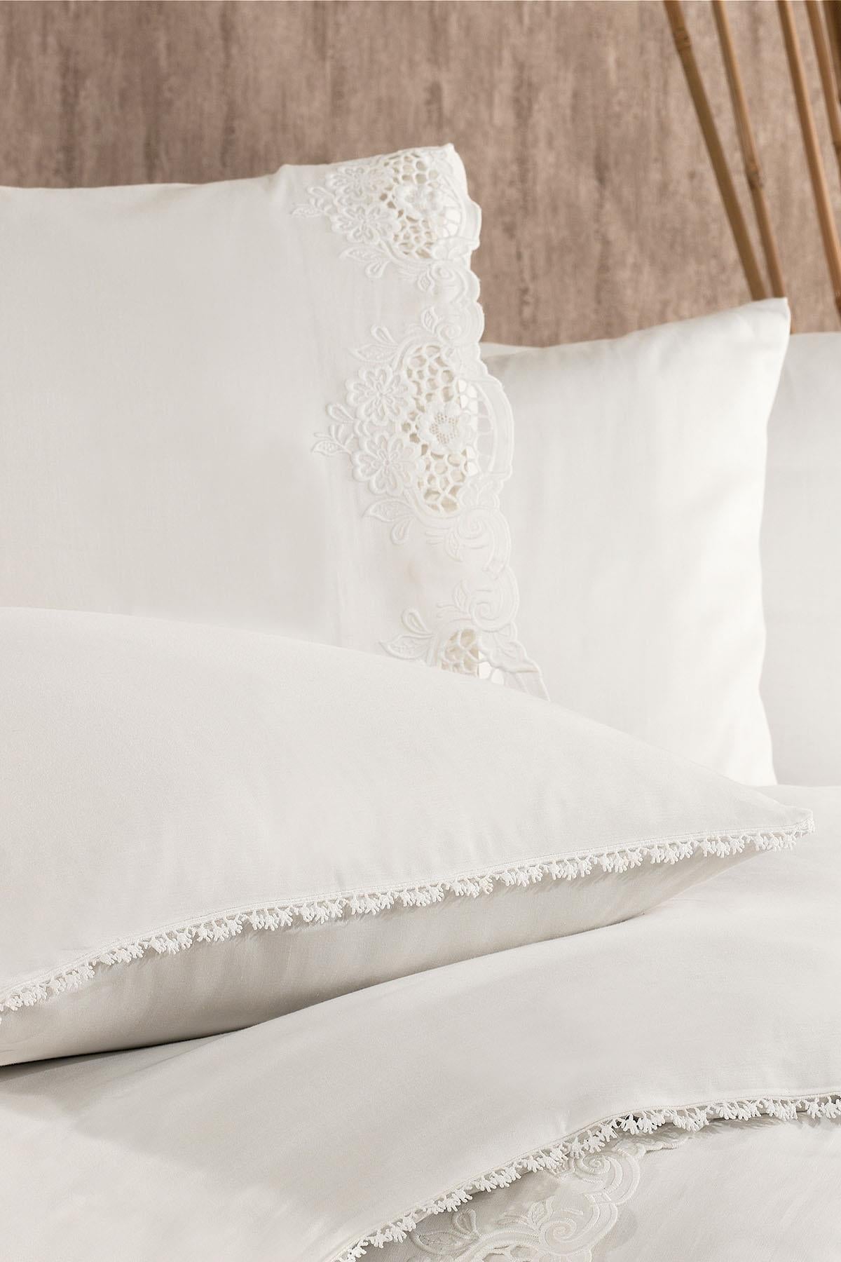 Puerta Floral Embroidered 100% Cotton King Size 6-Piece Duvet Cover Set