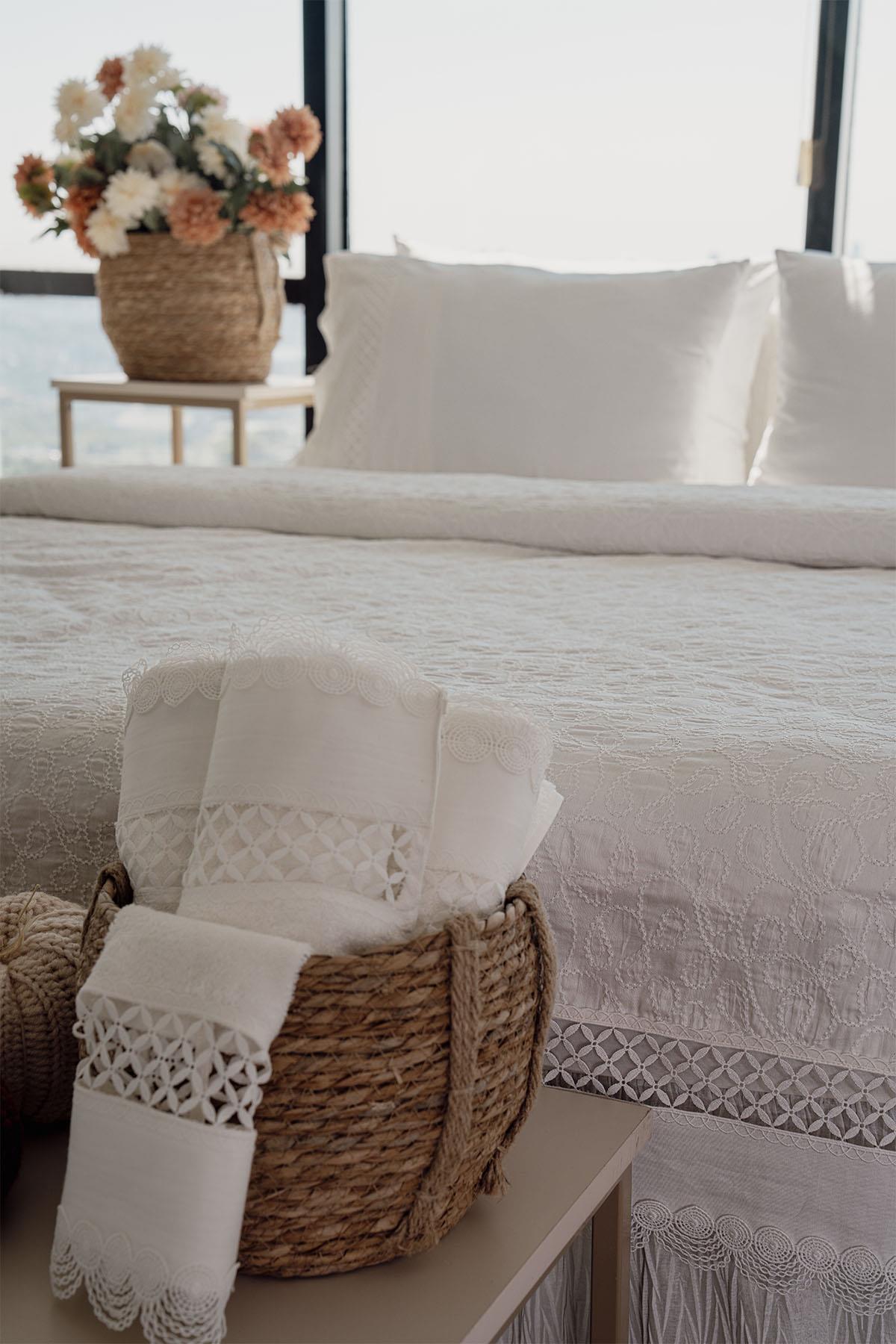 Queen Embroidered Cotton Satin Double 6-Piece Duvet Cover Set