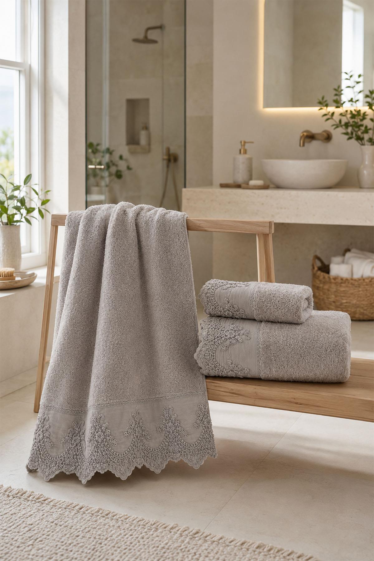 Embroidered Canvas Face Towel (50 x 90 cm)
