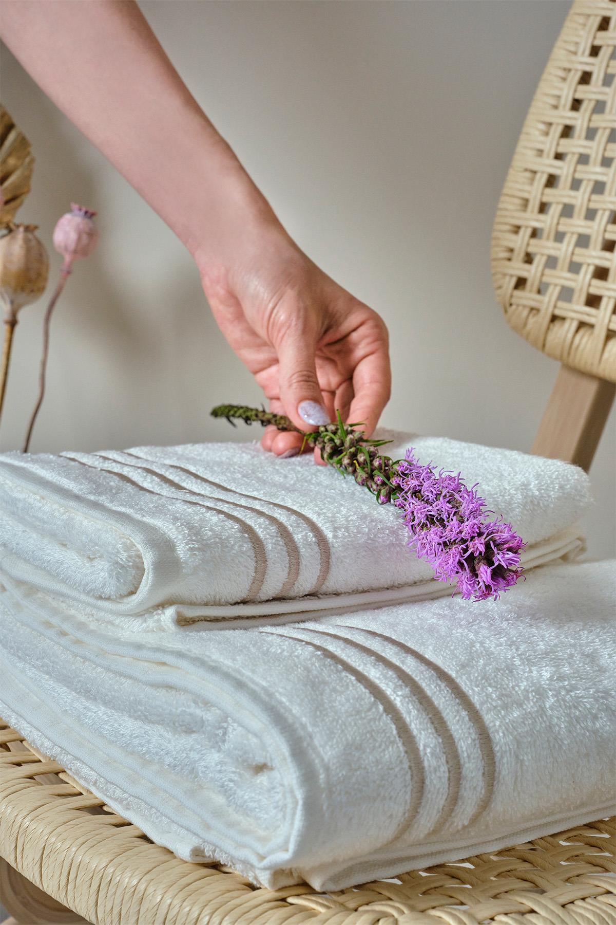 Zen Embroidered Bath Towel (90 x 150 cm) - Nazik Home - Value for My Home!